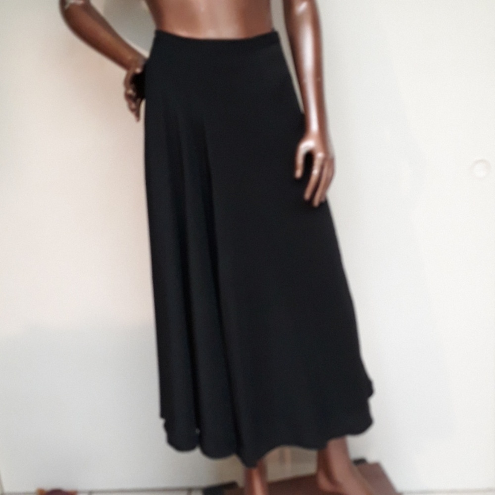 Saks Fifth Avenue 100% Silk Black Prairie Skirt